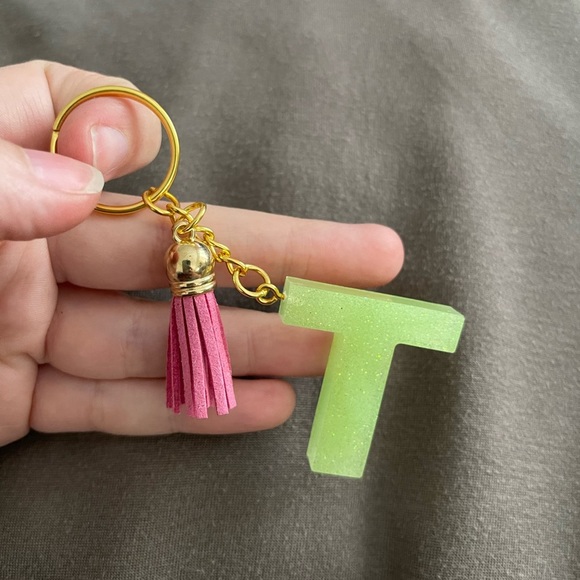 Handmade Letter "T" Keychain - Picture 2 of 6